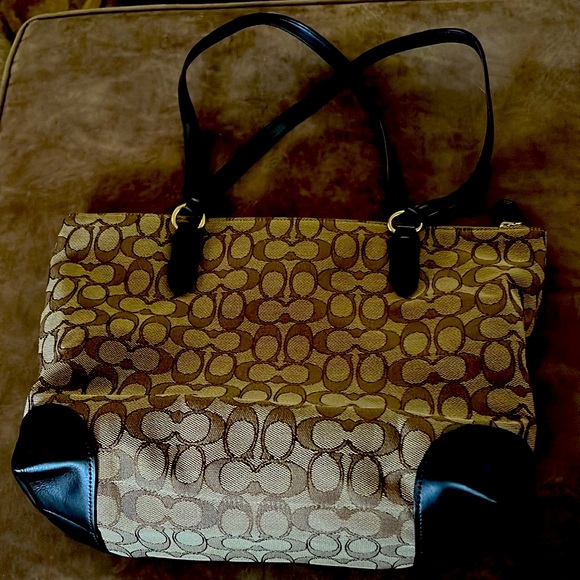 Shoulder coach bag like new - Picture 2 of 3